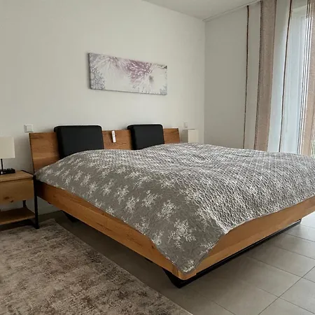 Apartment Am